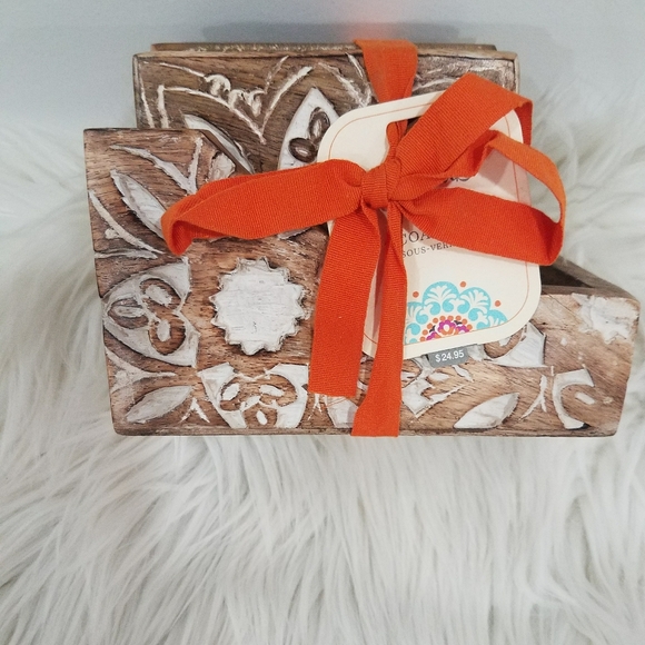 Hallmark 4 pieces wood coasters - Picture 9 of 16